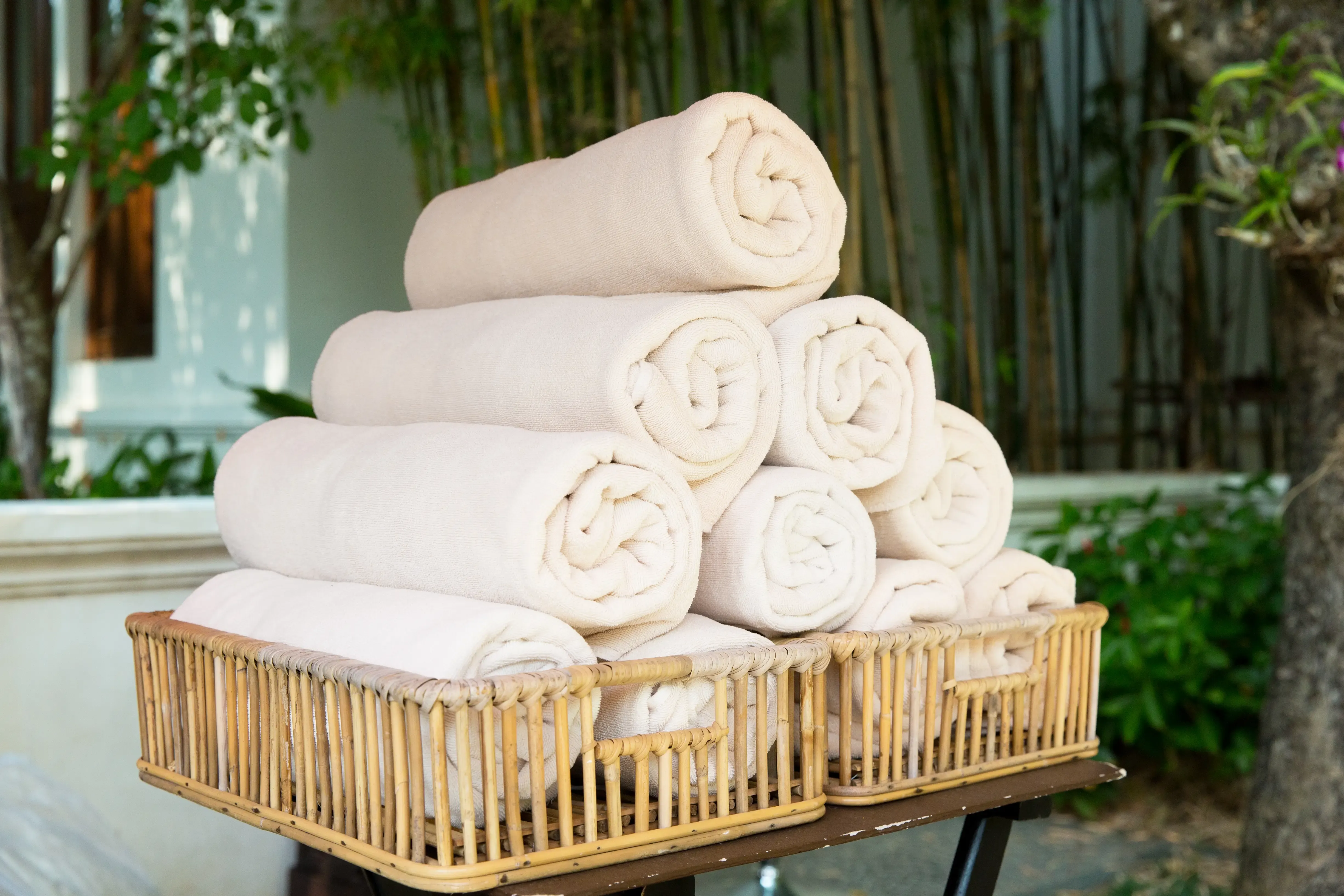 NoScrubs Stress-Free Salon & Spa Laundry Service